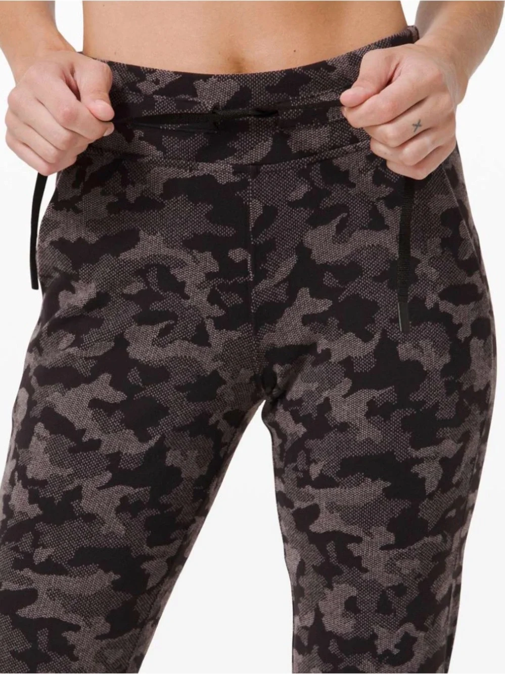 Lululemon Ready to Rulu Jogger Crop 10 Heritage Camo Jacquard Black Lunar Rock